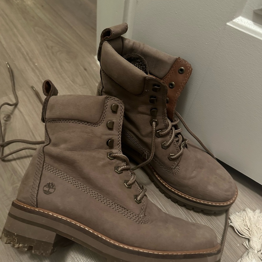 Timberland Women's Taupe Leather Combat Boots